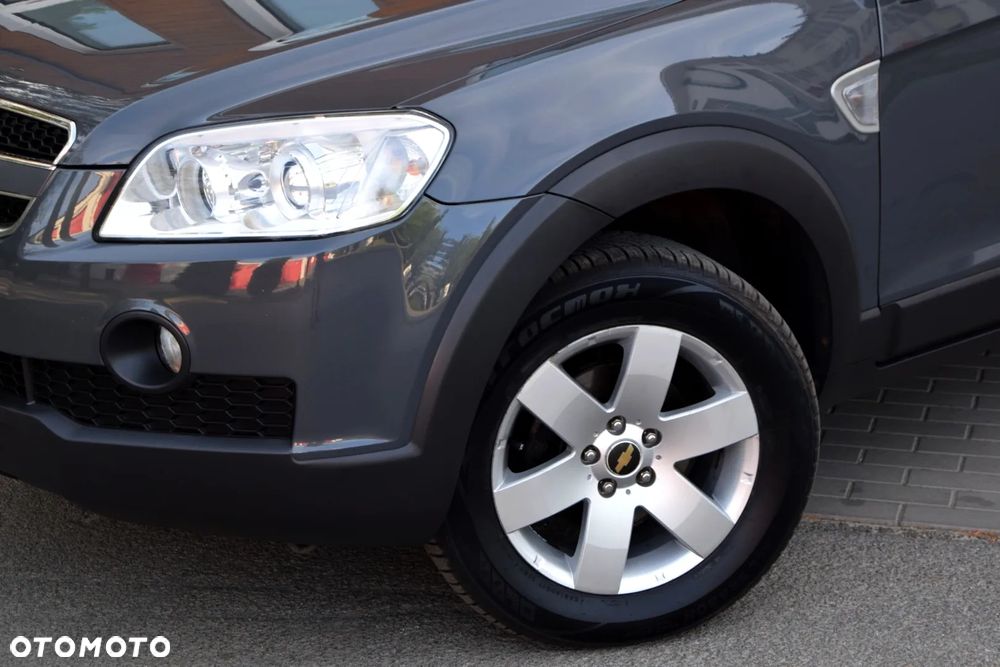Chevrolet Captiva 2.0 2WD 7 Sitzer LS - 18