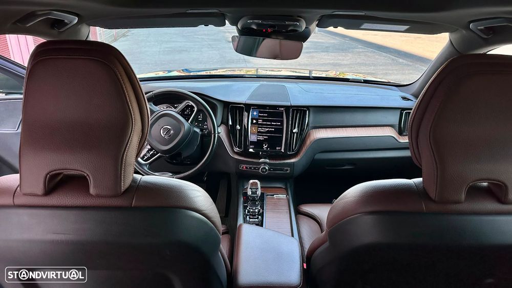 Volvo XC 60 2.0 T6 PHEV Inscription AWD - 25