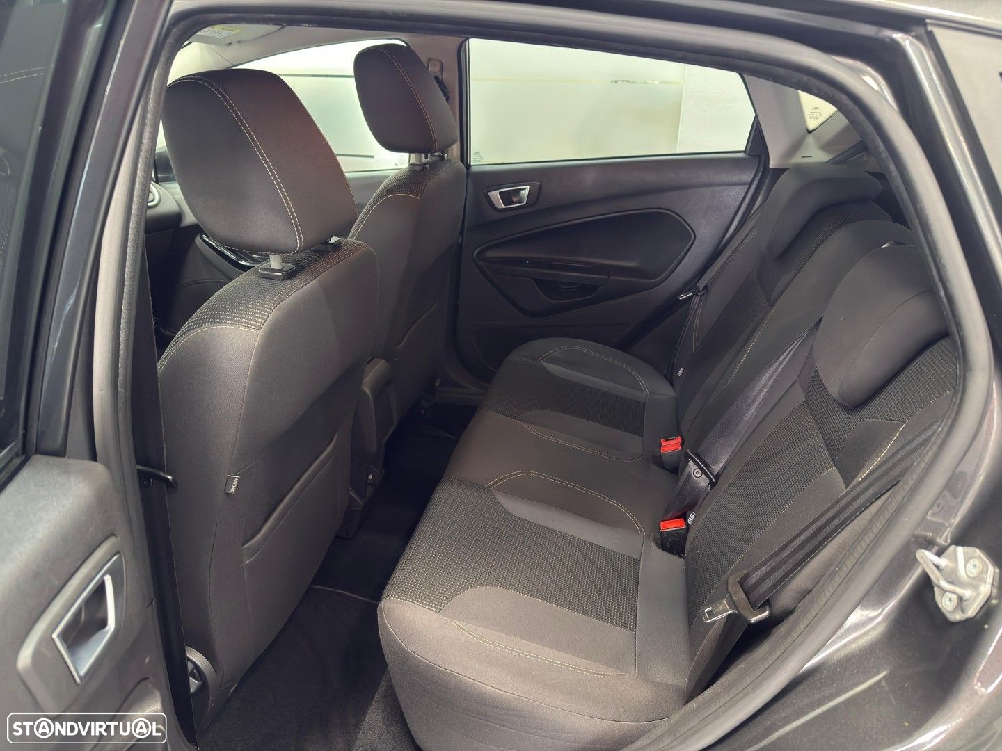 Ford Fiesta 1.0 T EcoBoost Titanium PowerShift - 13