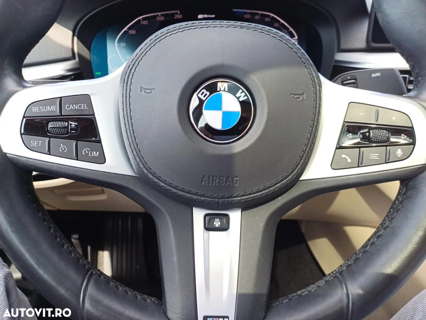 BMW Seria 5 530e xDrive Aut. - 14