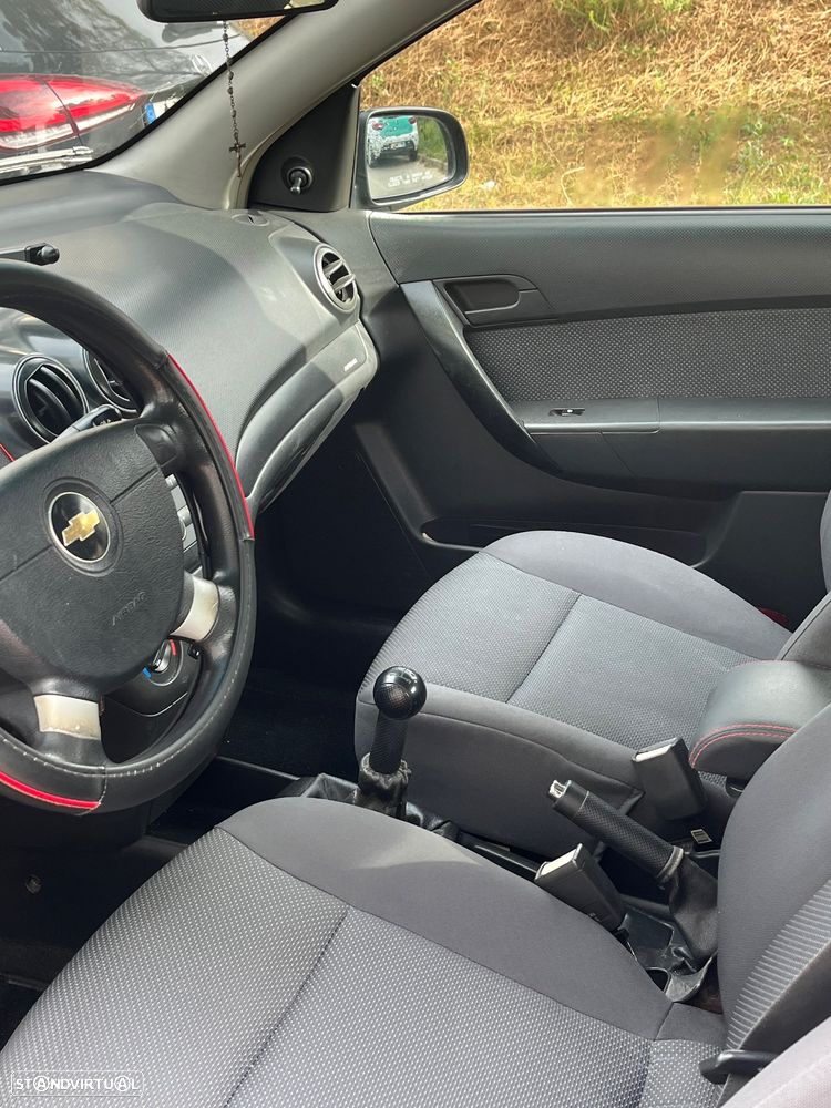 Chevrolet Aveo 1.4 LT - 11