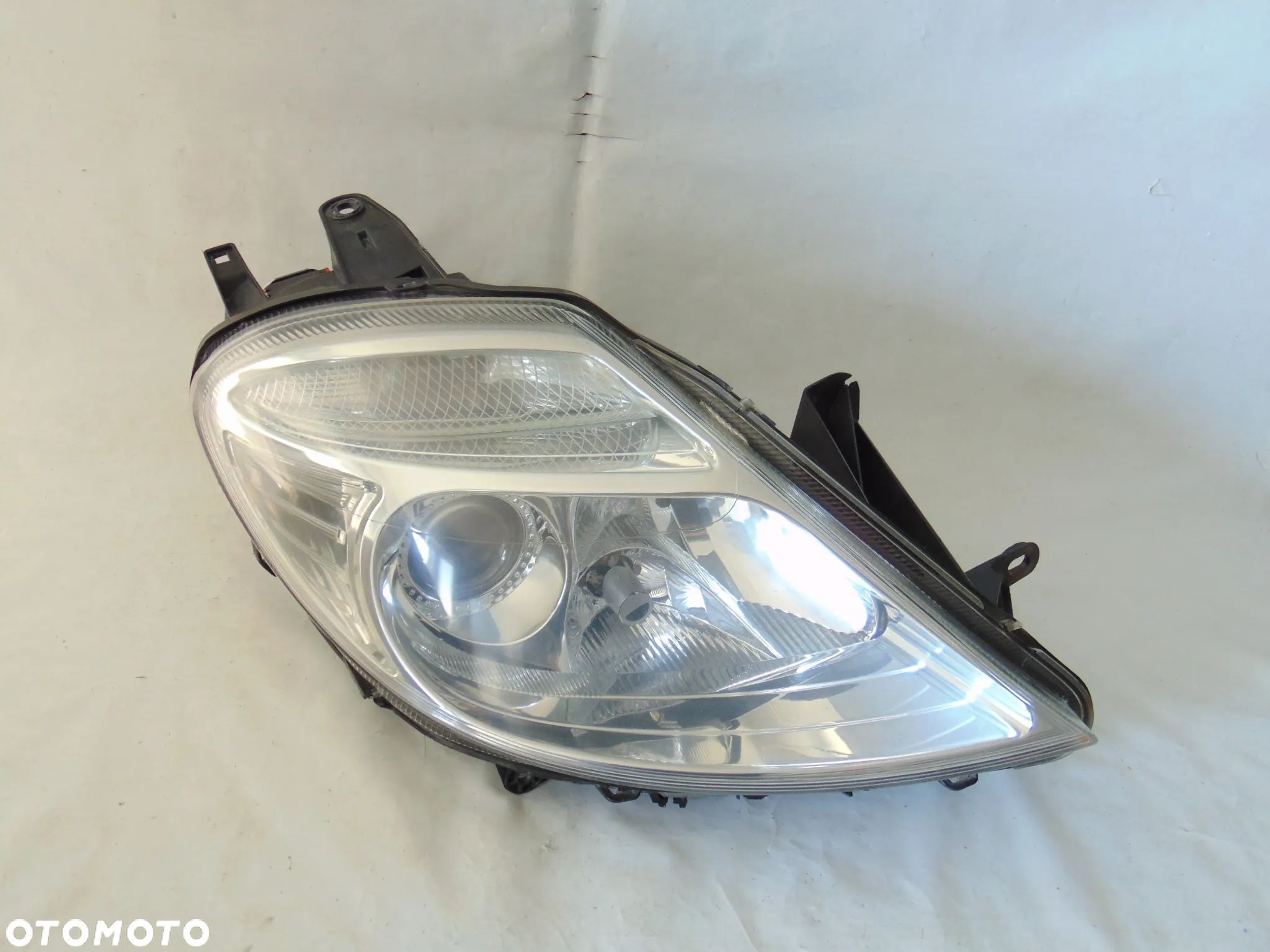 EUROPA lampa przednia przód prawa Citroen C8 , 02-08r - 1