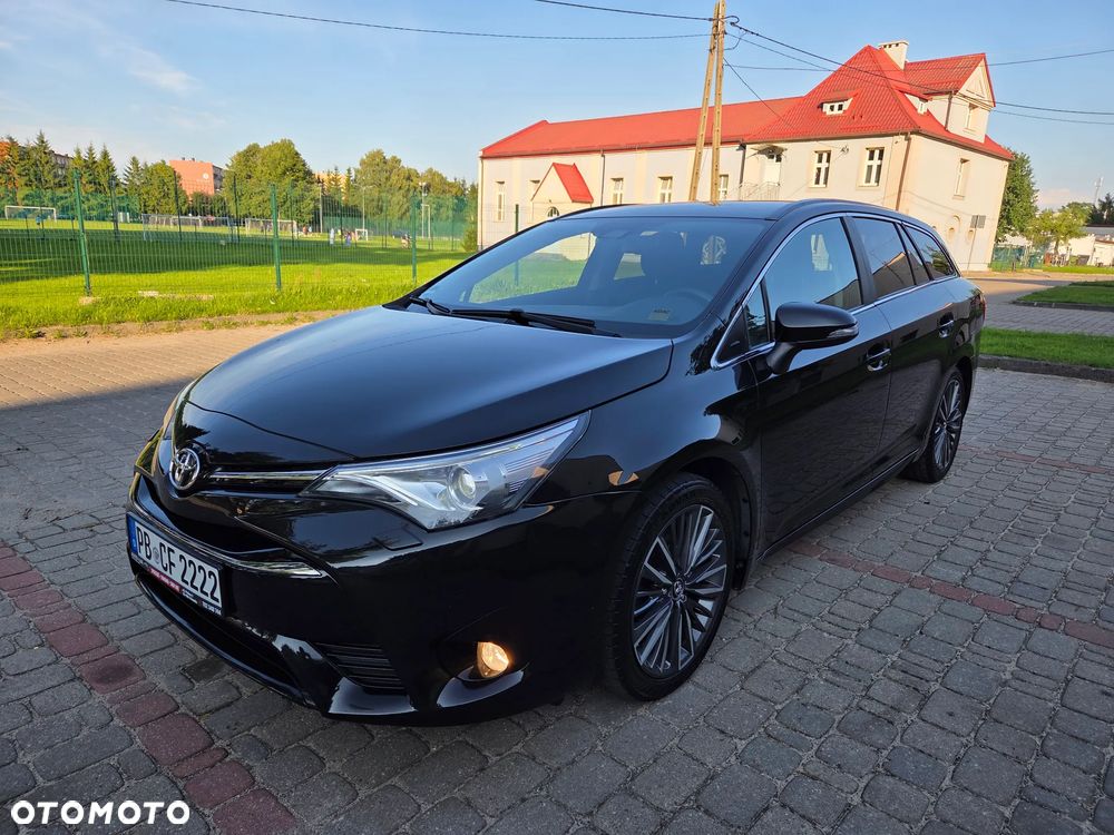Toyota Avensis Touring Sports 1.8 Business Edition - 2