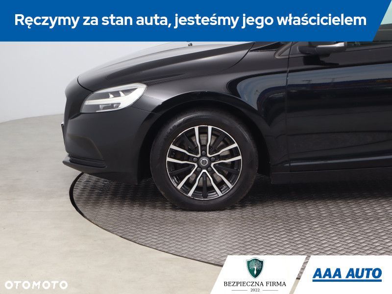 Volvo V40 - 16