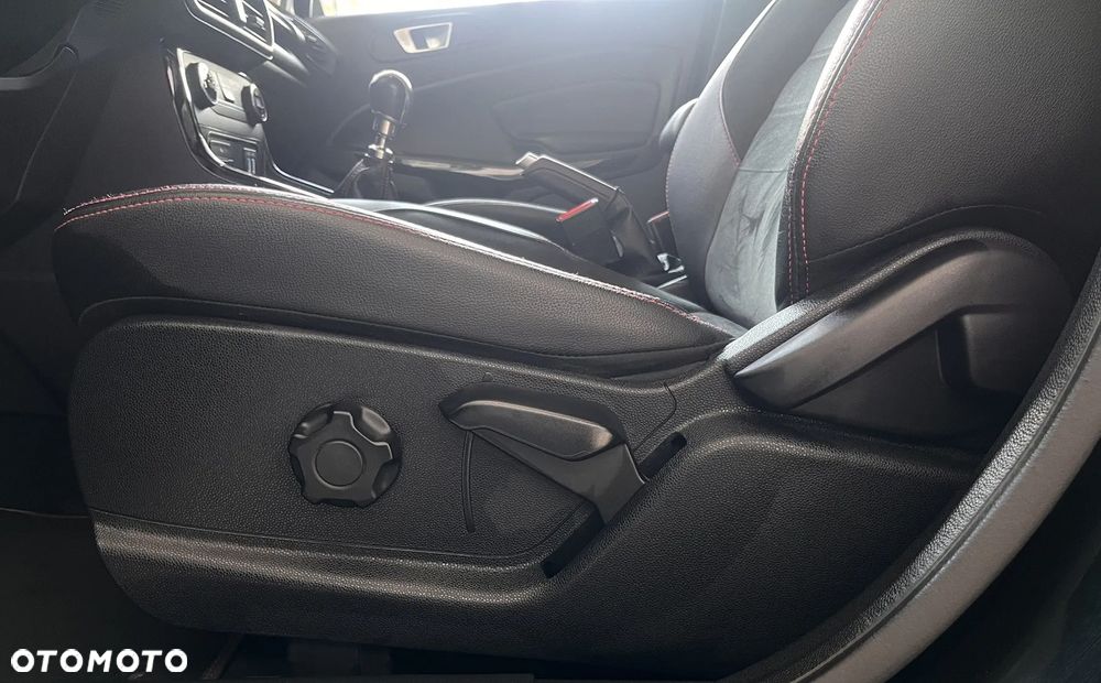 Ford EcoSport 1.0 EcoBoost ST-LINE - 20