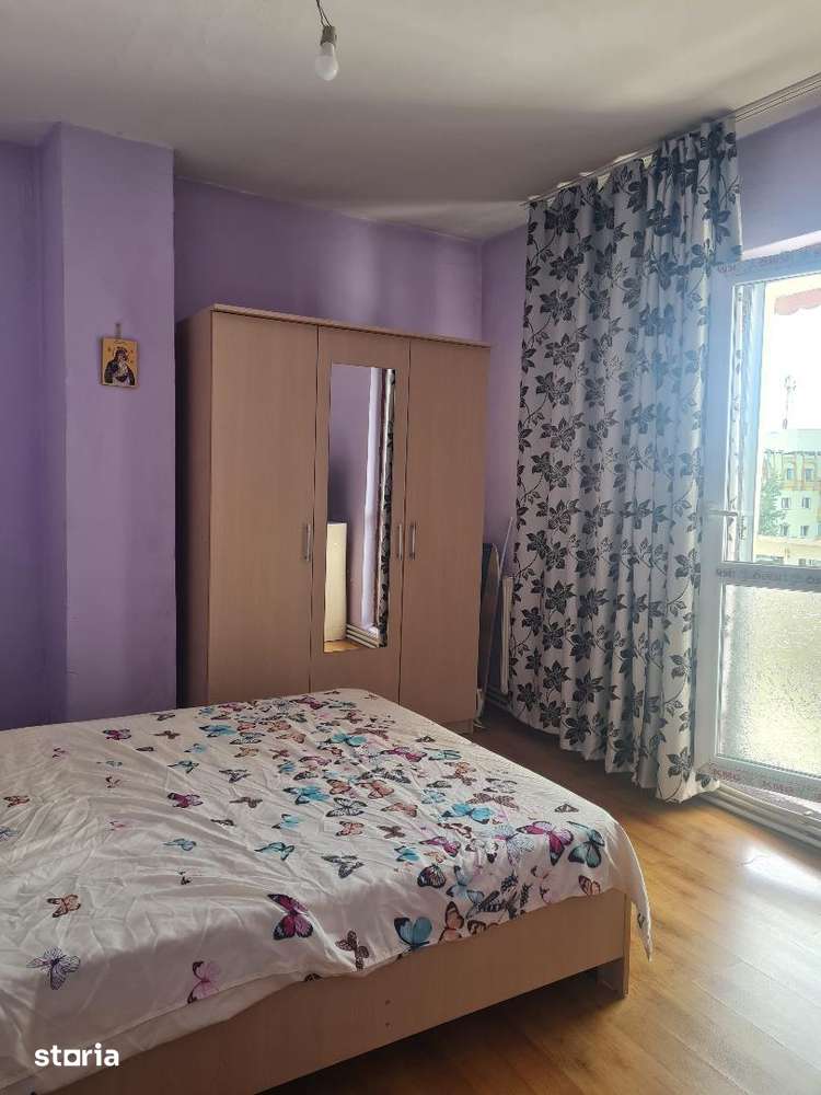Apartament trei camere Mioveni - Imagine principală: 3/10