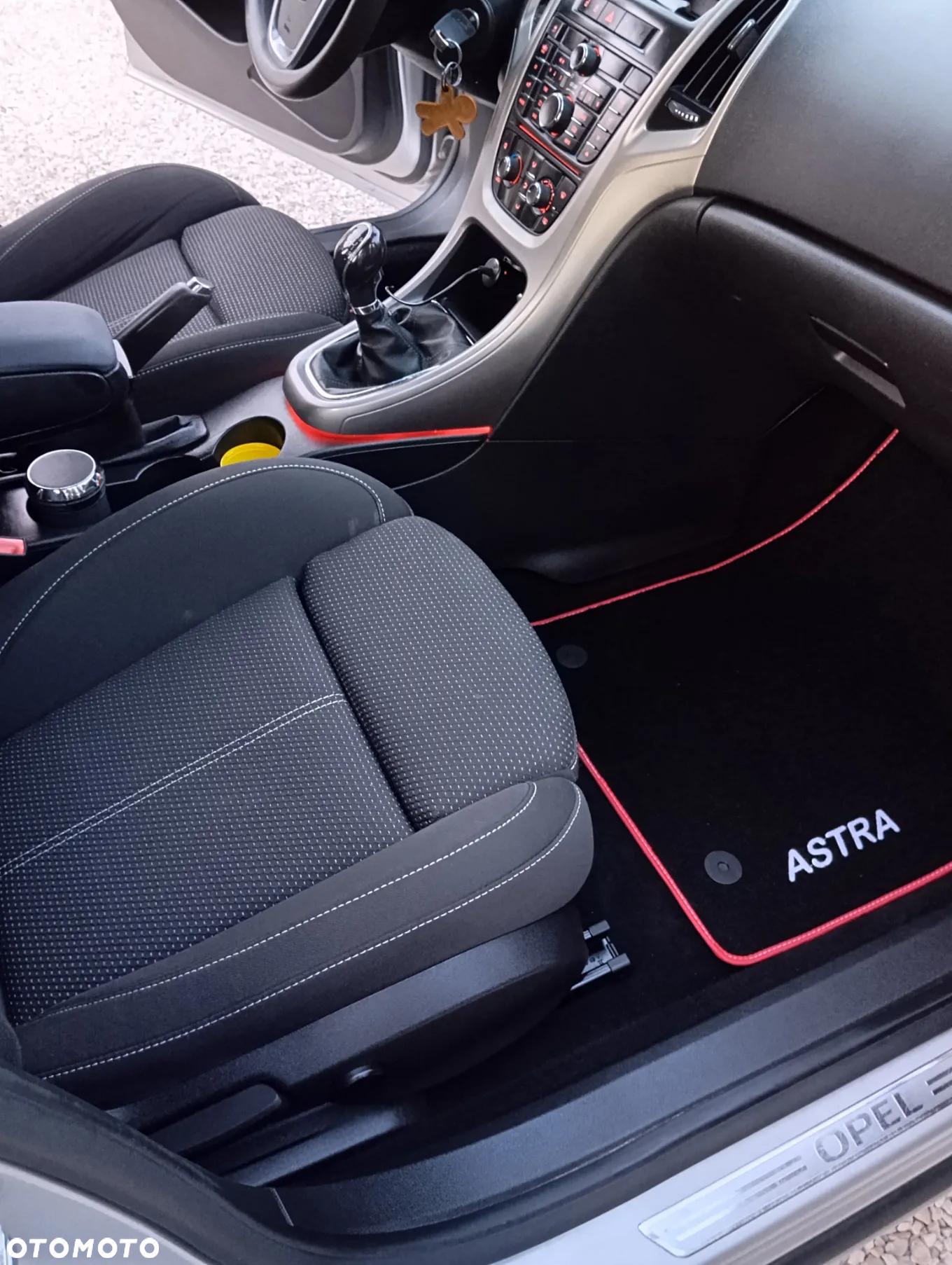 Opel Astra 1.4 Turbo Cosmo - 12