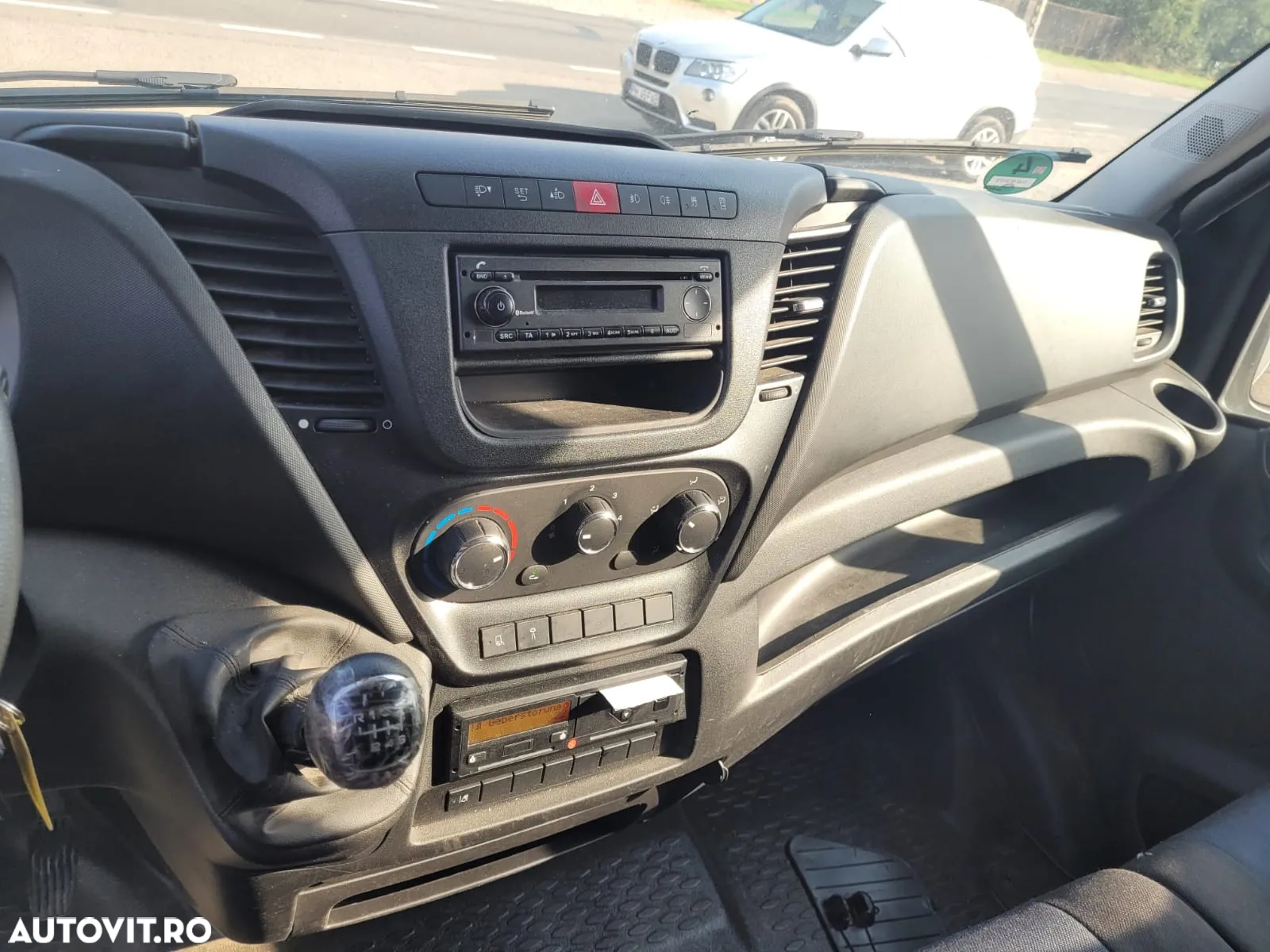 Iveco DAILY 72-180  cu box si lift , 7.2 to, import , posibilitate leasing - 4