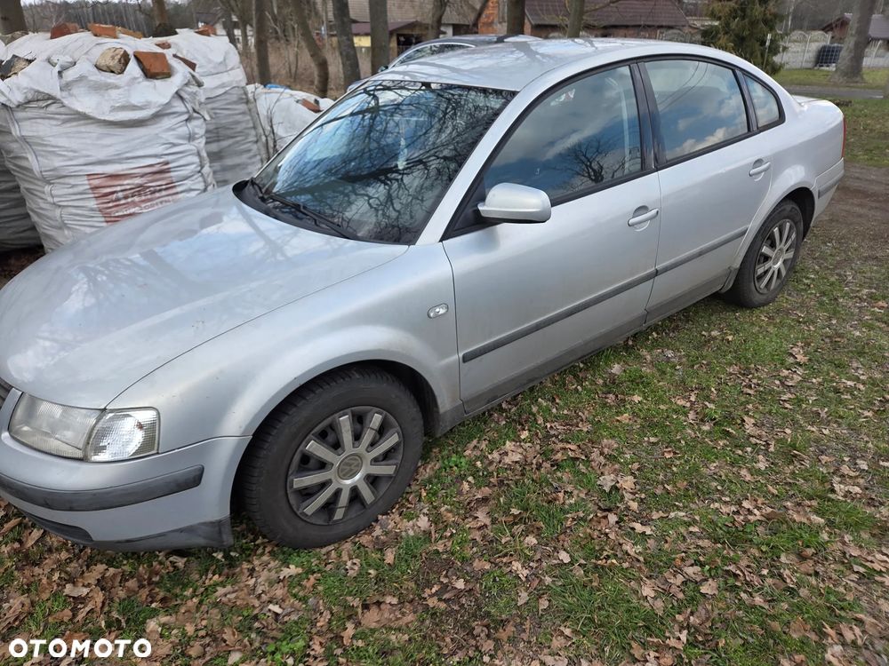 Volkswagen Passat 1.9 TDI - 13