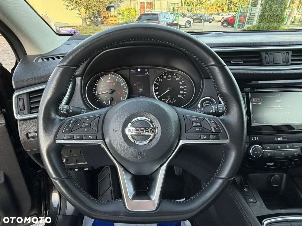 Nissan Qashqai 1.3 DIG-T Tekna - 24