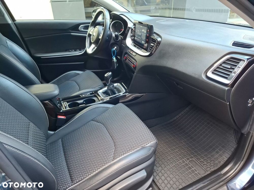 Kia XCeed 1.6 T-GDI L - 15