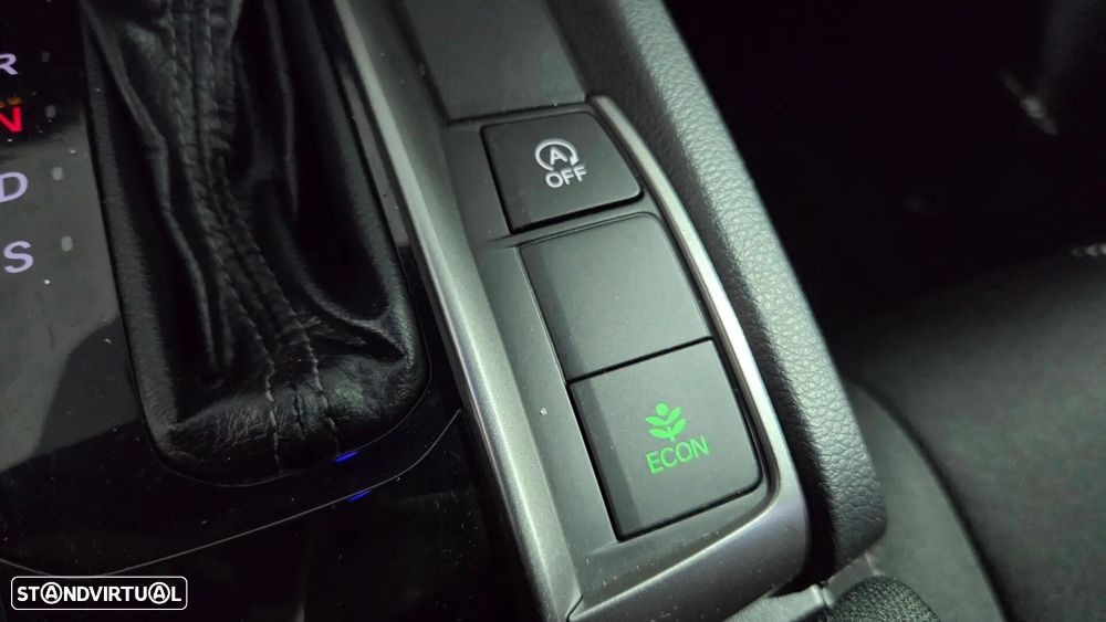 Honda Civic 1.0 i-VTEC Elegance Navi CVT - 31