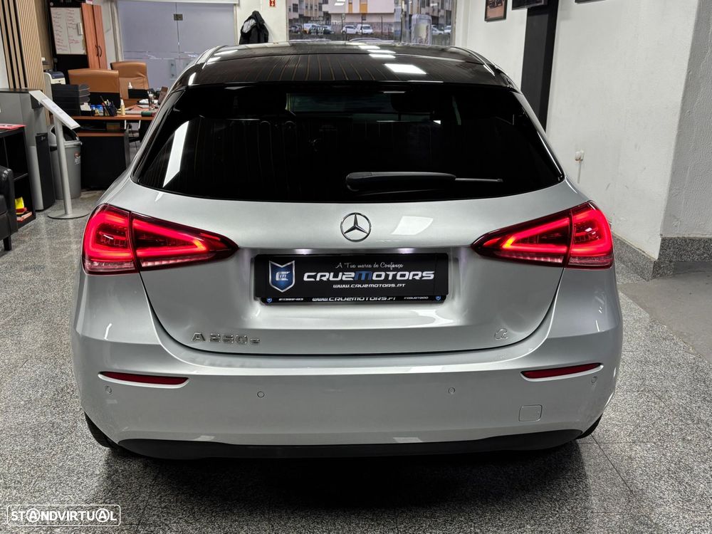 Mercedes-Benz A 250 e 8G-DCT Special Edition - 7
