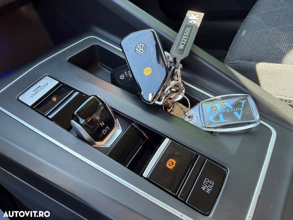 VOLKSWAGEN Golf 2021 — imagine 12