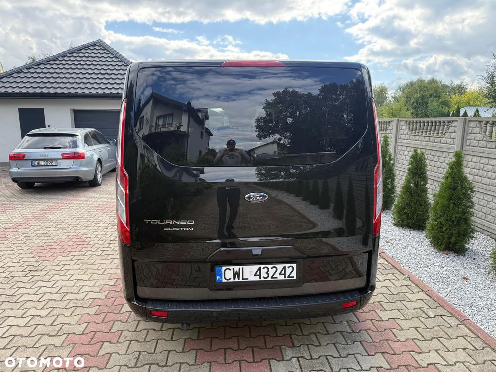 Ford Tourneo Custom - 6