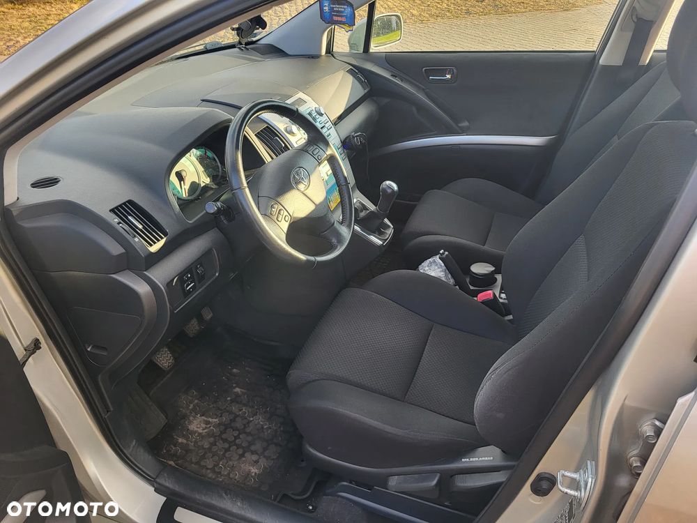Toyota Corolla Verso 1.8 Sol 7os - 4