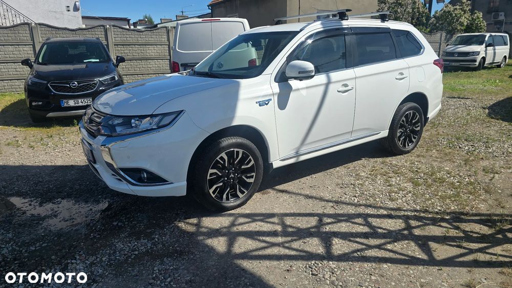 Mitsubishi Outlander 2.0 4WD - 3
