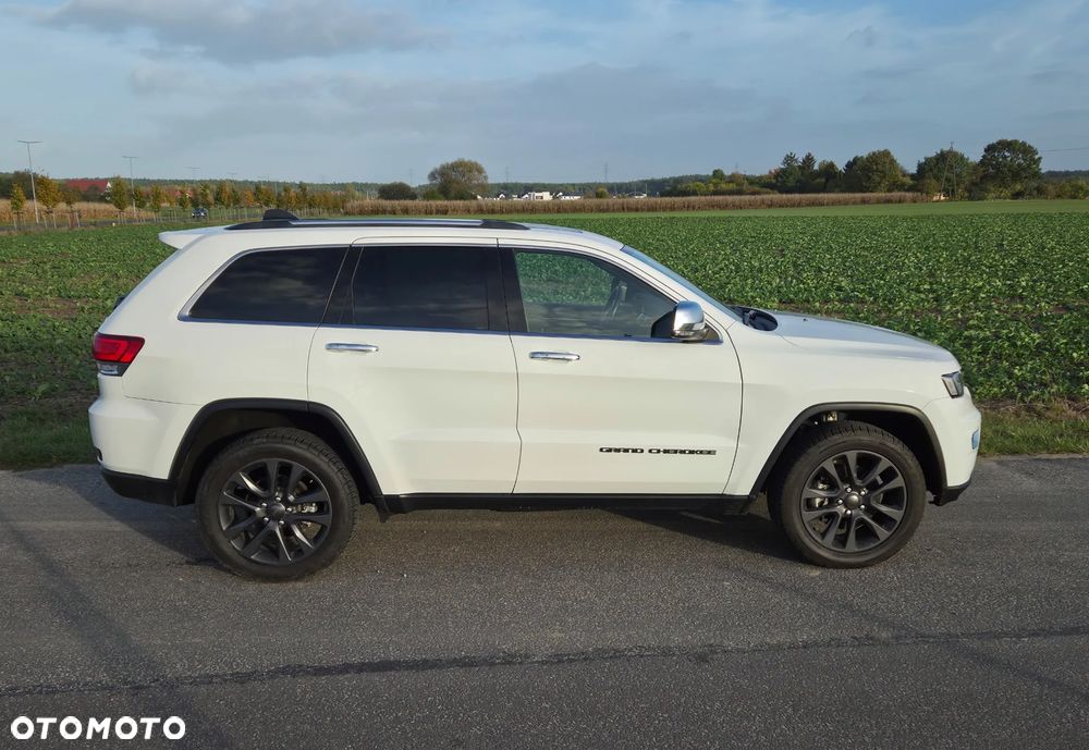 Jeep Grand Cherokee - 9