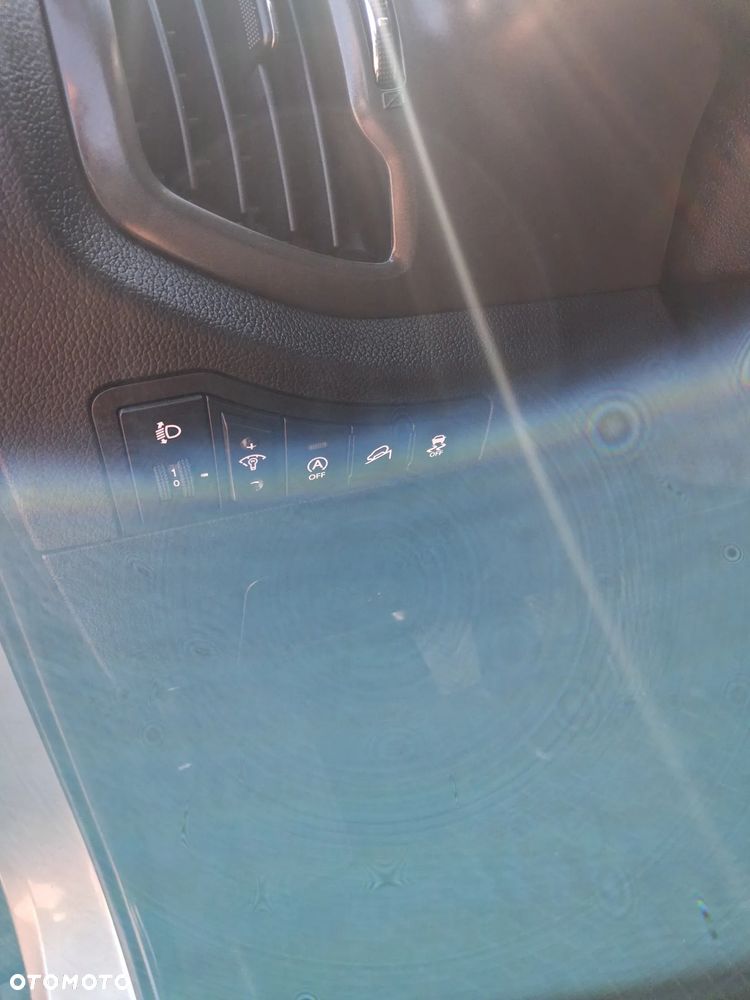 Kia Sportage - 16