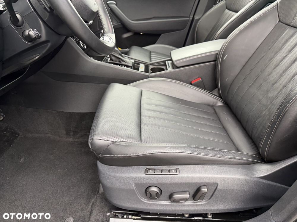 Skoda Superb 2.0 TDI SCR 4x4 L&K DSG - 25