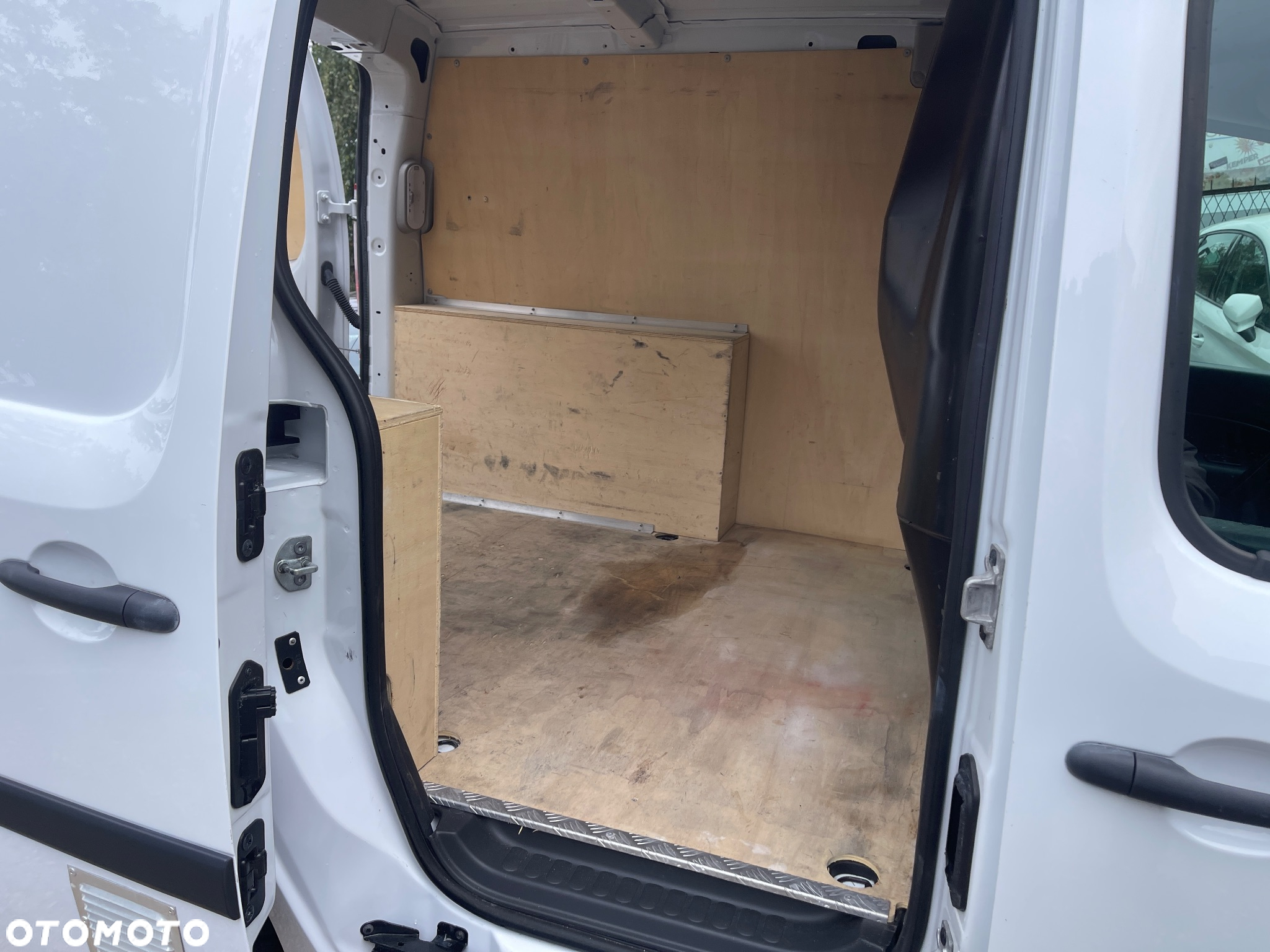 Renault KANGOO - 26