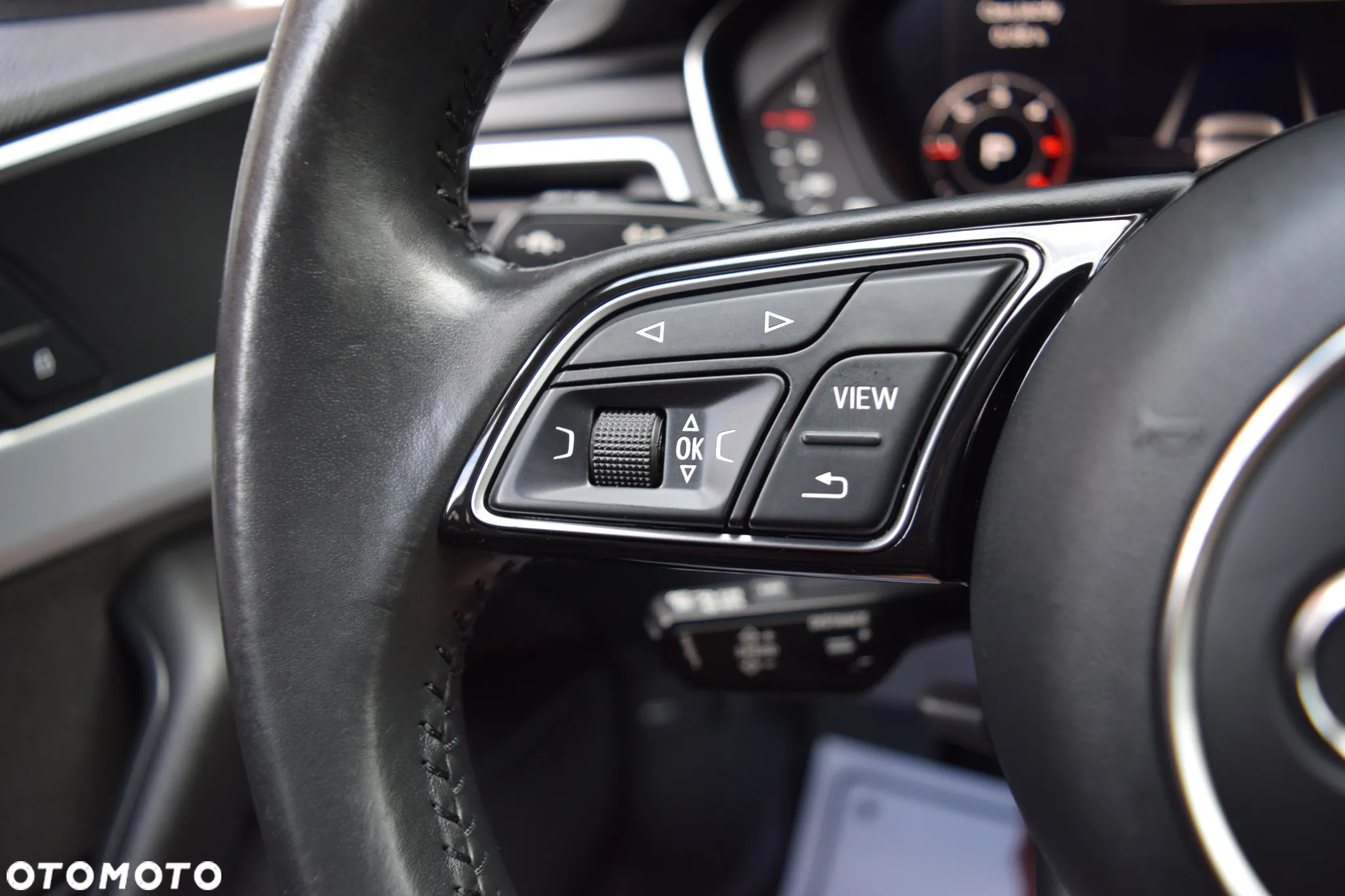 Audi A4 2.0 TDI Sport S tronic - 25