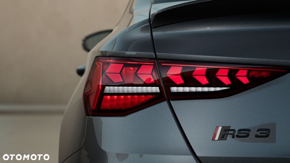 Audi RS3 Limousine - 7