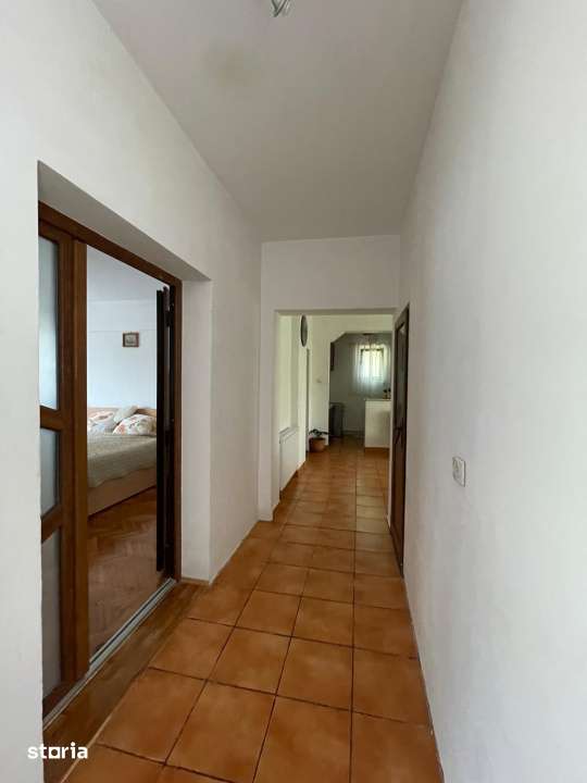 Casa familiala, 5 camere, zona buna, linistita - Imagine principală: 3/19
