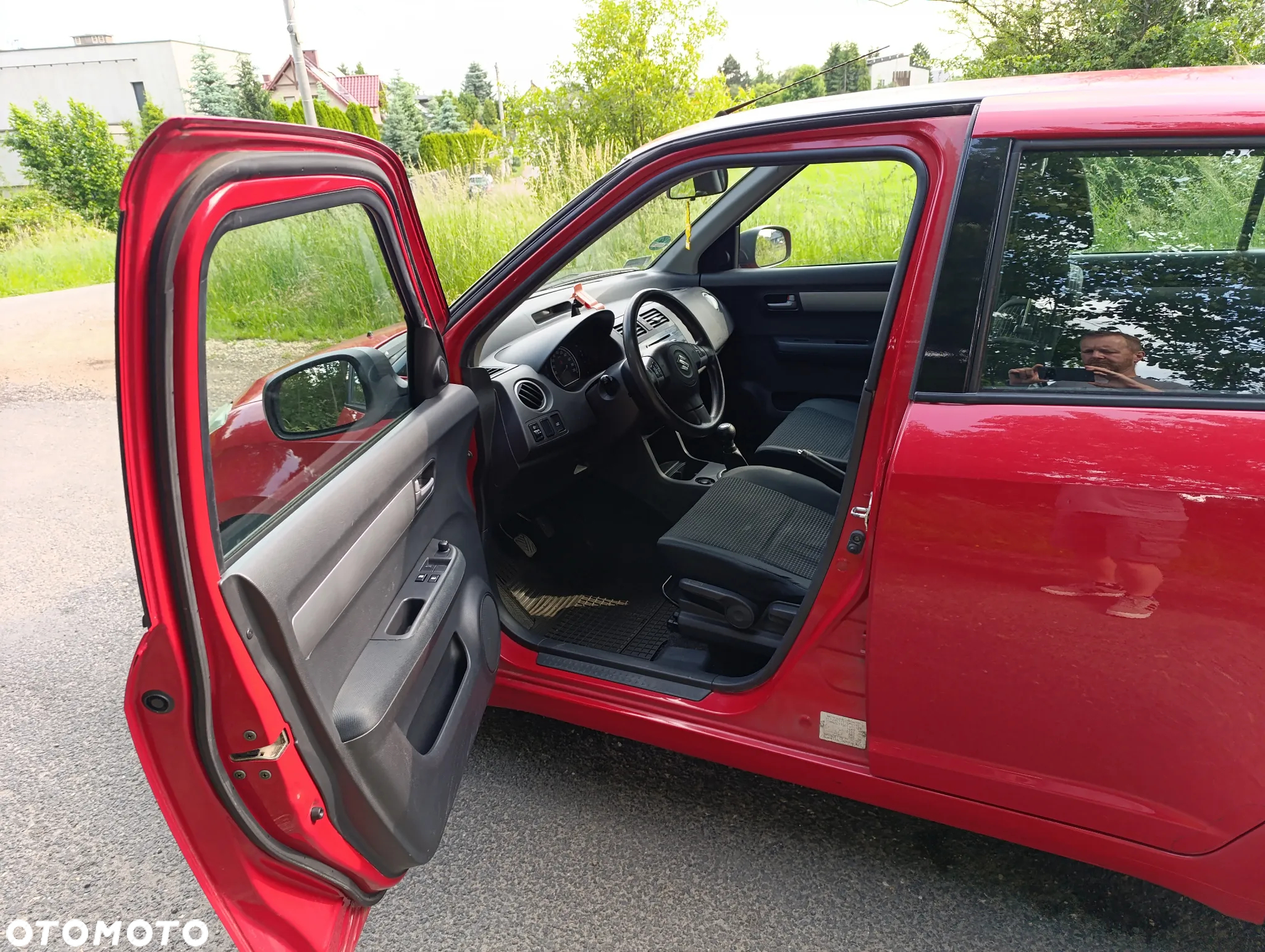 Suzuki Swift - 3