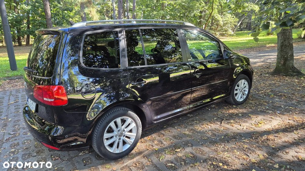 Volkswagen Touran 1.6 TDI DPF Comfortline DSG - 4