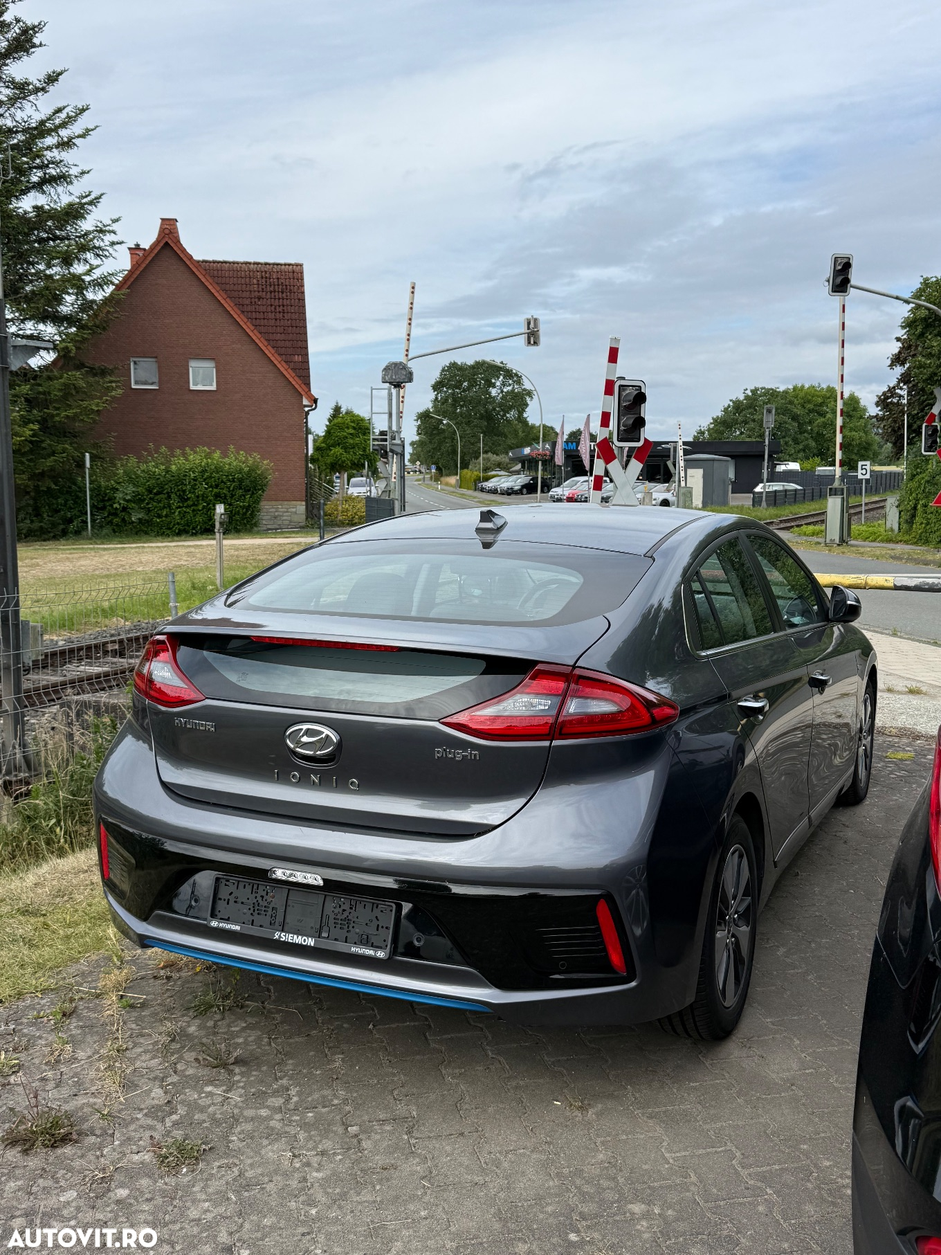 Hyundai IONIQ Plug-In Hybrid 1.6 141CP Exclusive - 3