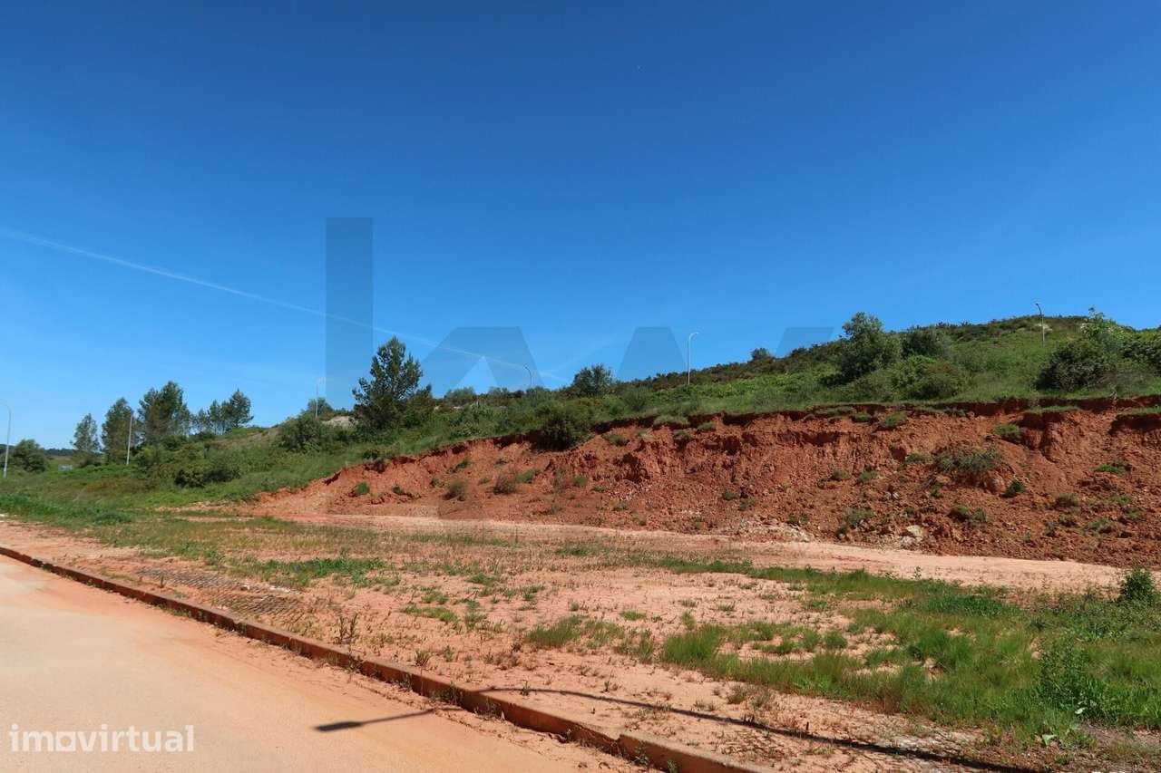Terreno de 500m2 em Alenquer - Grande imagem: 3/15