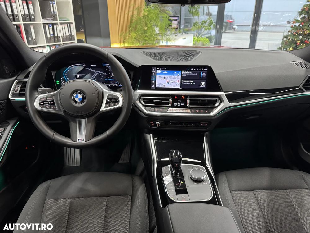 BMW Seria 3 330e AT PHEV - 24
