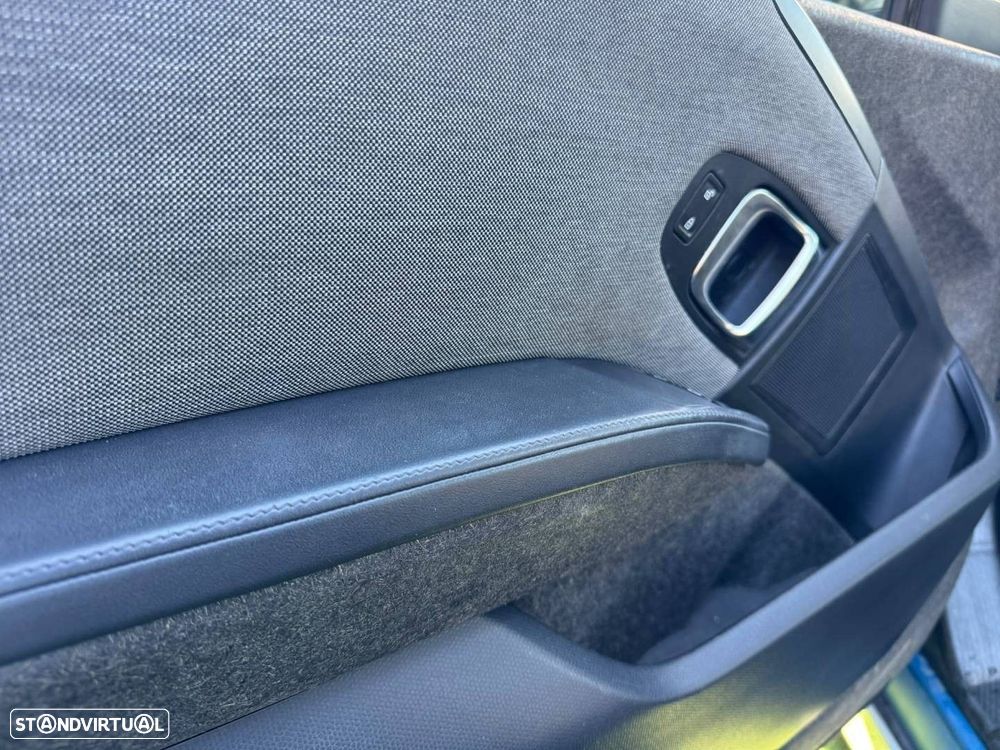 BMW i3 (60 Ah) - 18