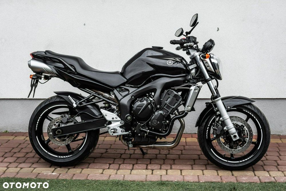 Yamaha FZ - 4