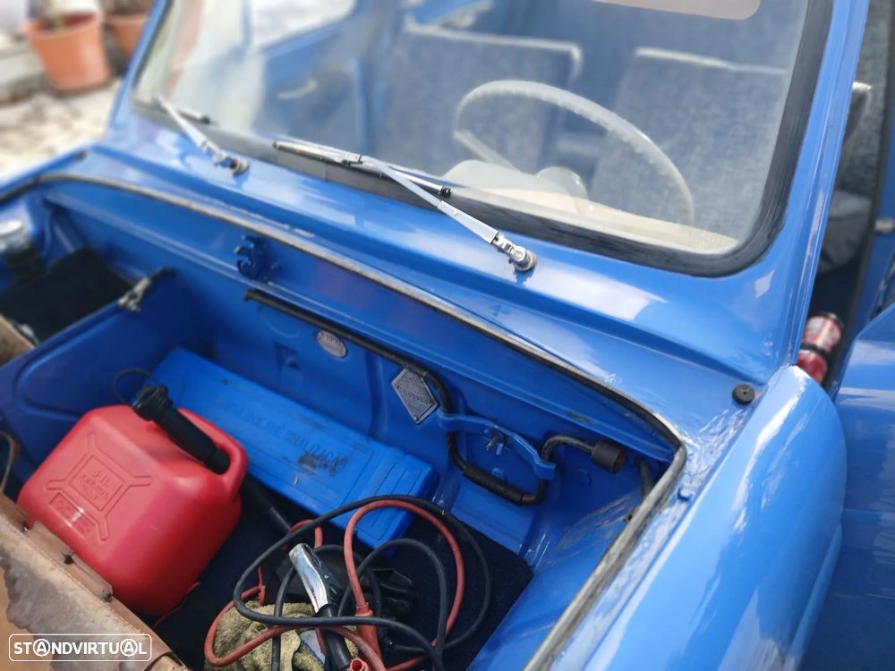 Renault Dauphine - 12