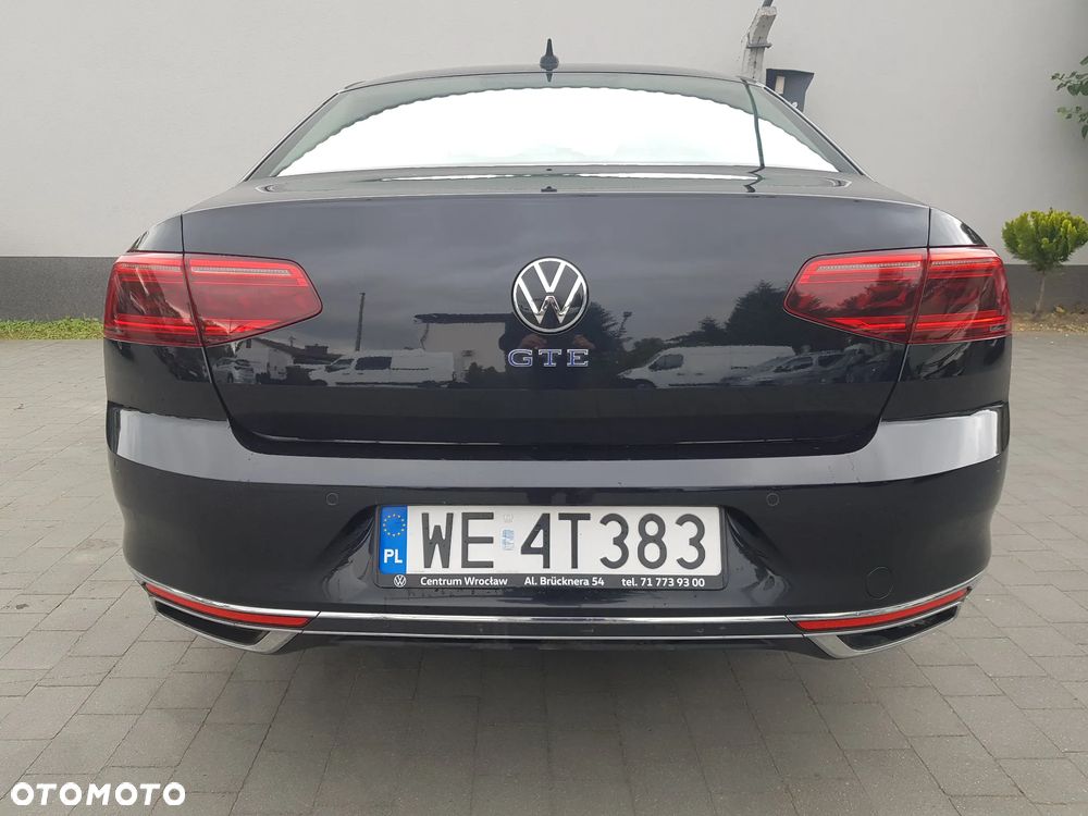 Volkswagen Passat - 9