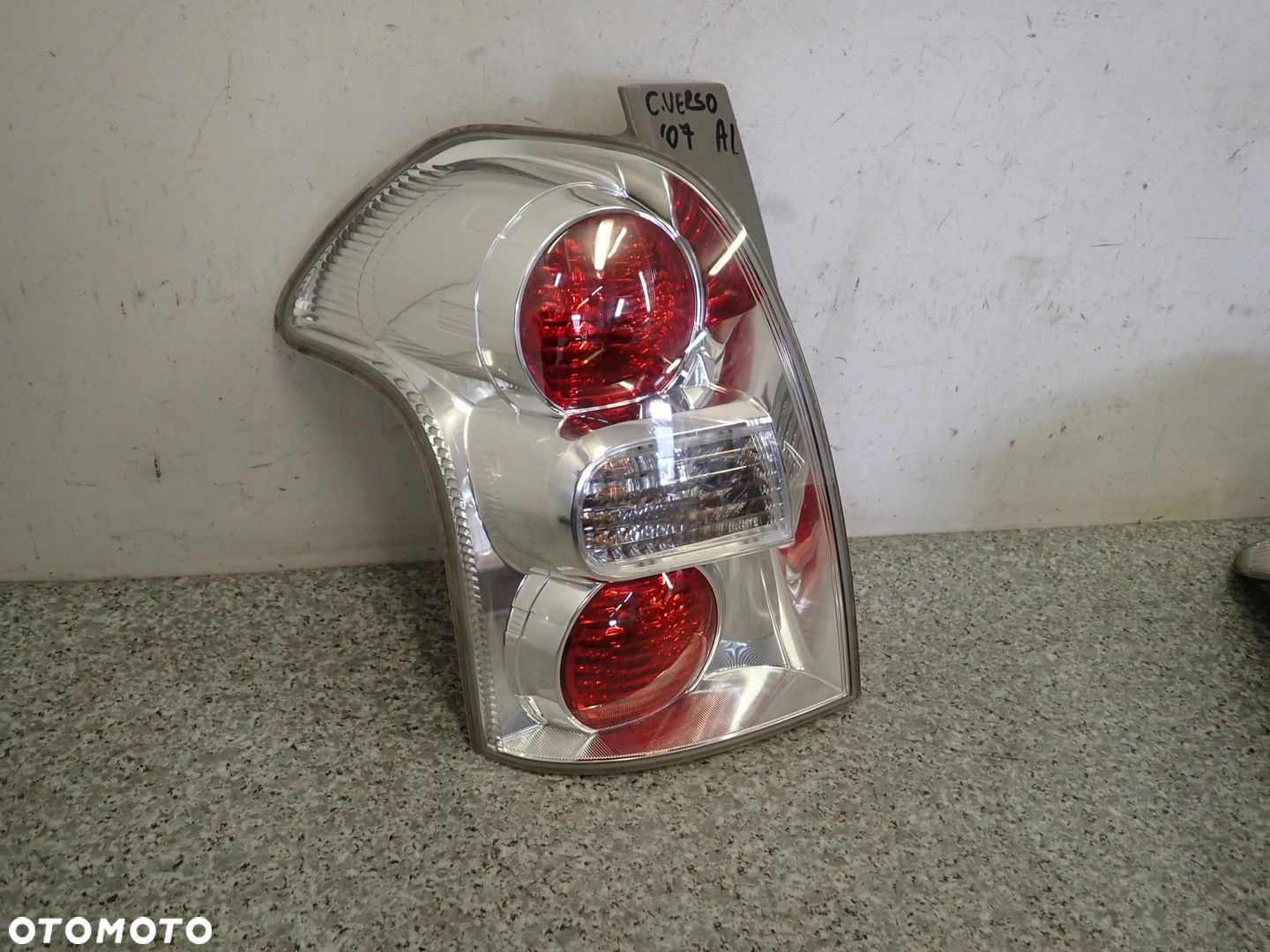 TOYOTA COROLLA VERSO 07- LAMPA TYLNA LEWA LIFT - 3