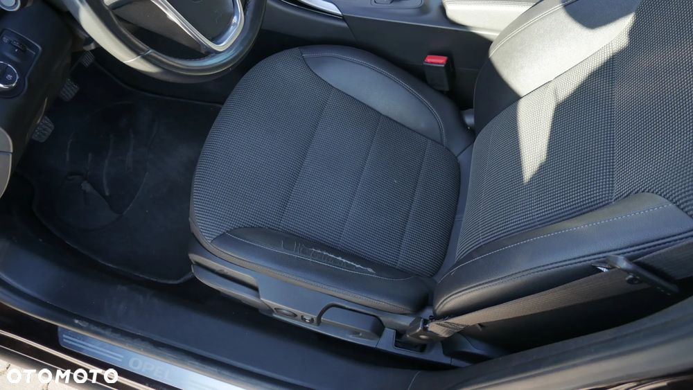 Opel Insignia 2.0 CDTI Cosmo - 10