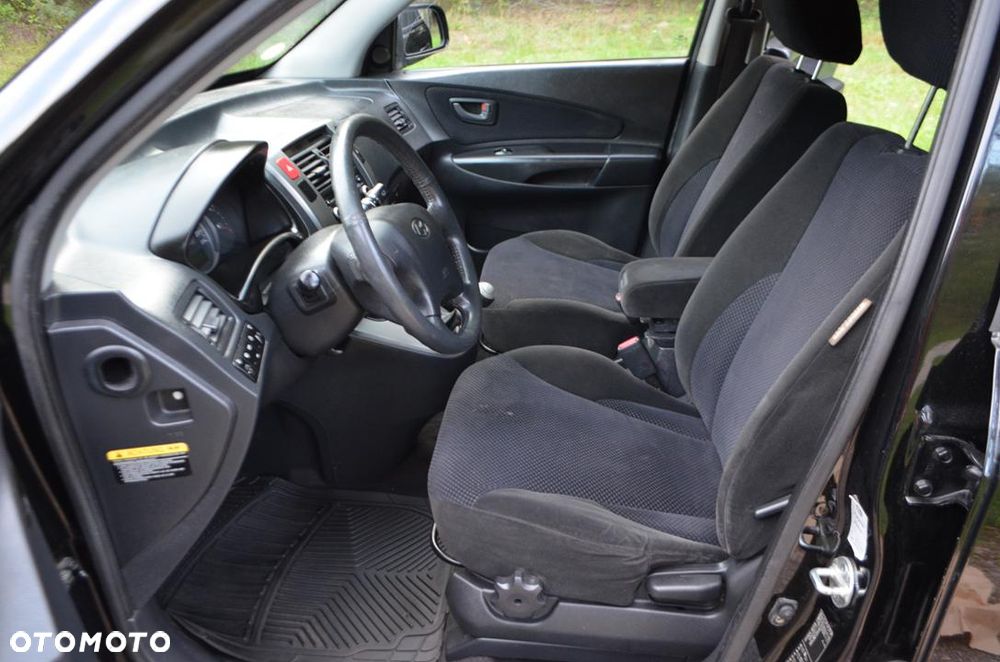 Hyundai Tucson 2.0 Comfort 2WD - 20