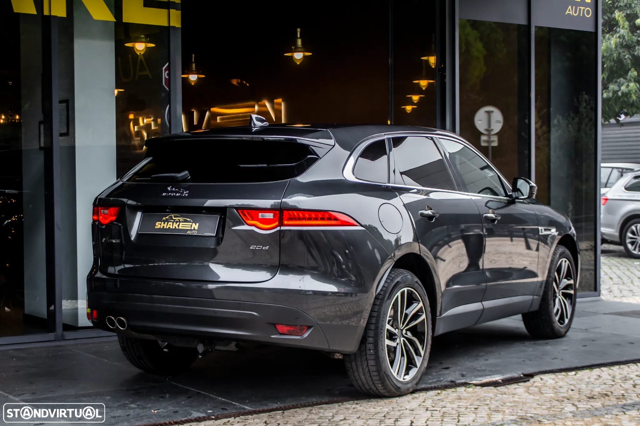 Jaguar F-Pace 2.0 i4D Prestige Aut. - 4