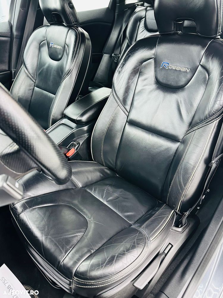 Volvo V40 D2 R Design - 11