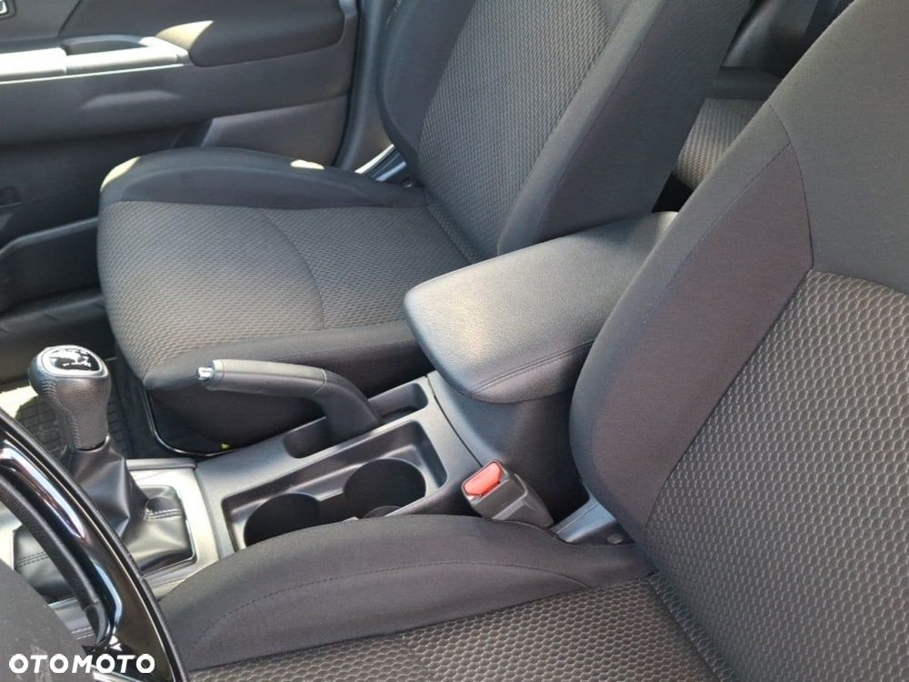 Mitsubishi ASX - 15