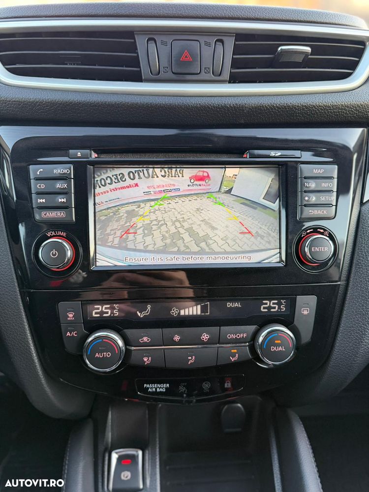 Nissan Qashqai 1.6 DCI Xtronic ACENTA - 12