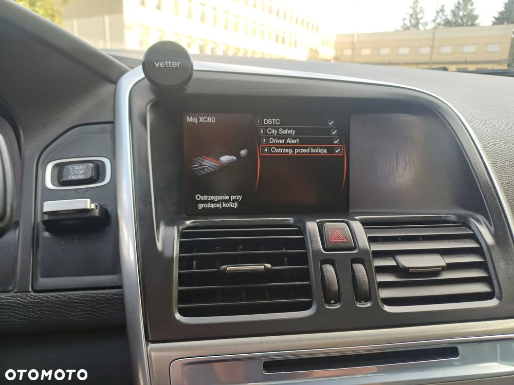 Volvo XC 60 2.4D AWD Momentum - 20