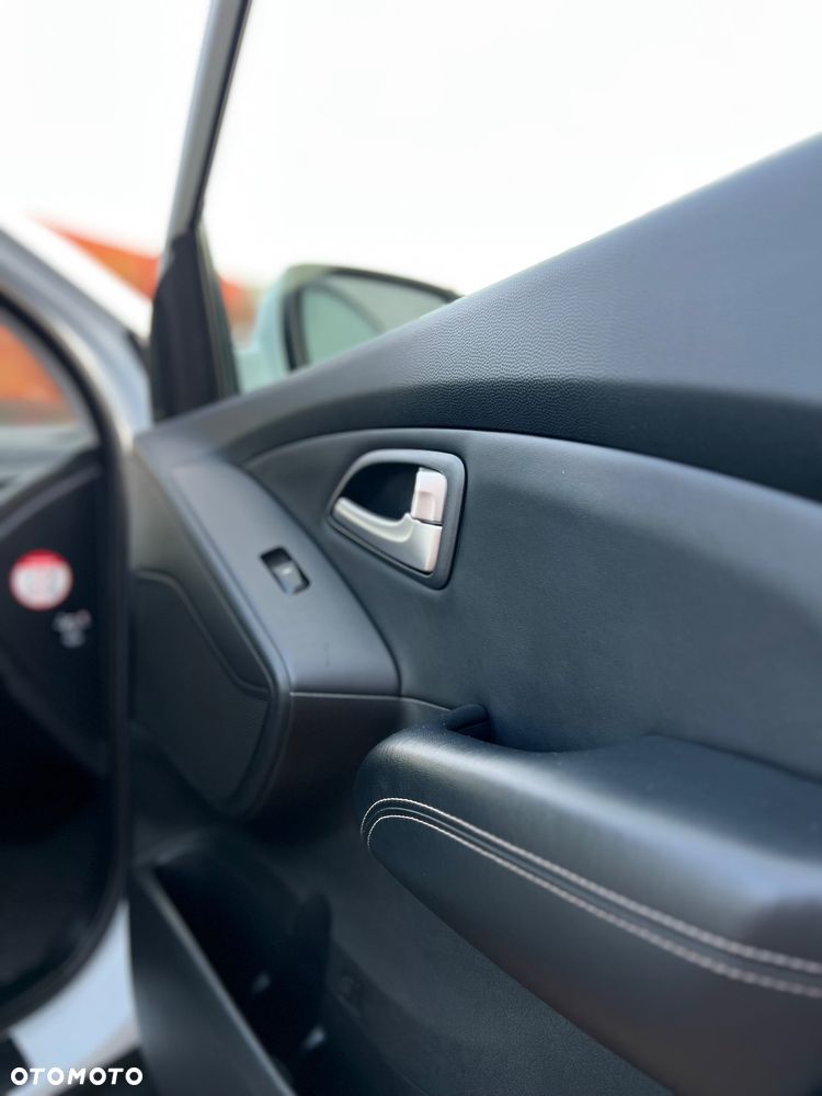 Hyundai ix35 2.0 4WD Premium - 14