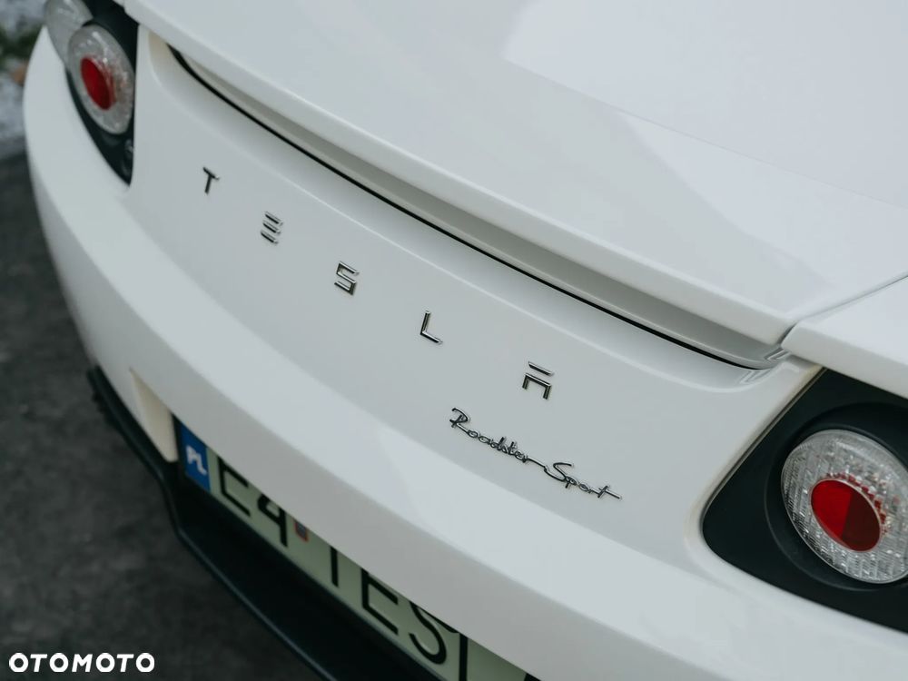 Tesla Roadster - 14