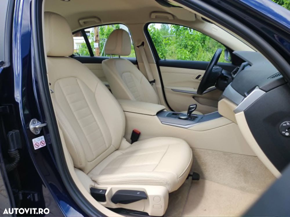 BMW Seria 3 320i Aut. Luxury Line - 13