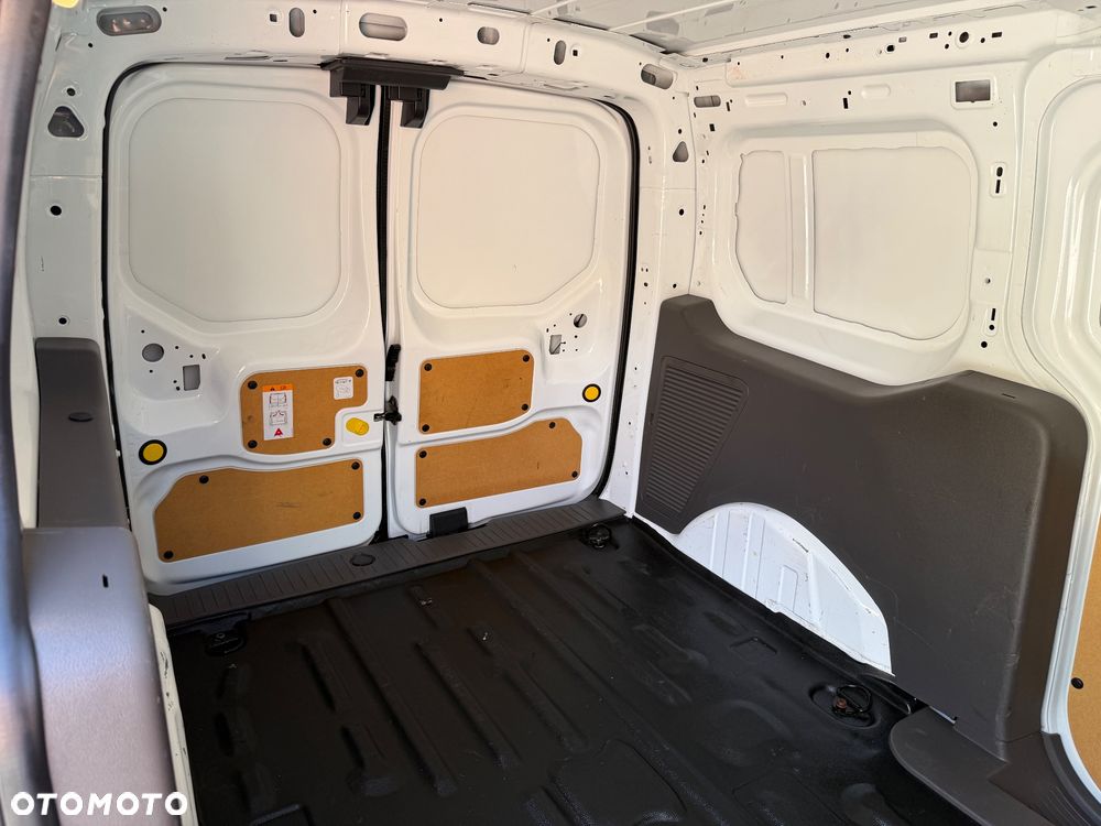 Ford Transit - 28