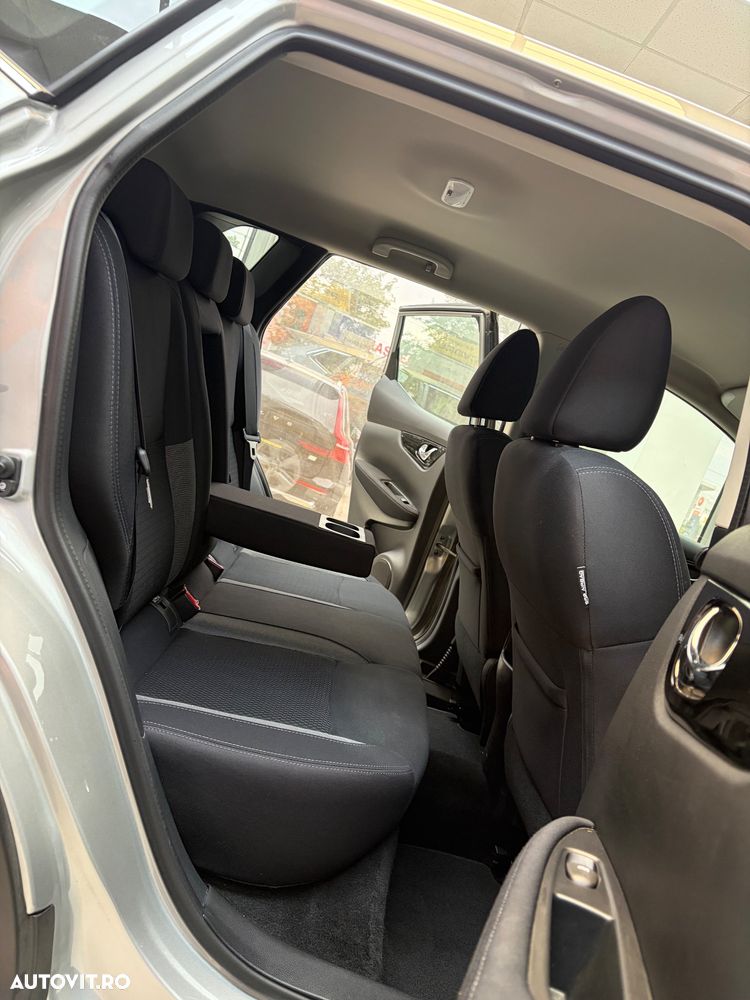 Nissan Qashqai 1.3 DIG-T SHIRO - 8